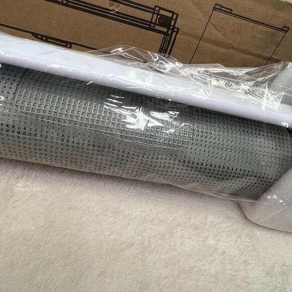 Retractable Gate Baby Pet Safety Gray SG021 55x33 Mesh Easy Install NIOB - Picture 9 of 11